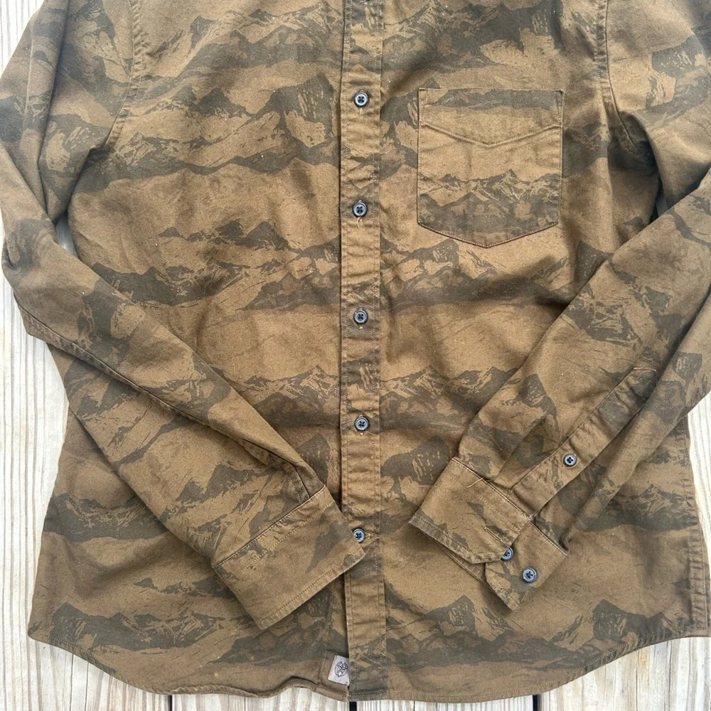 Banana Republic Men's‎ Brown Mountain  Untucked Slim Fit Flannel Shirt SIZE M